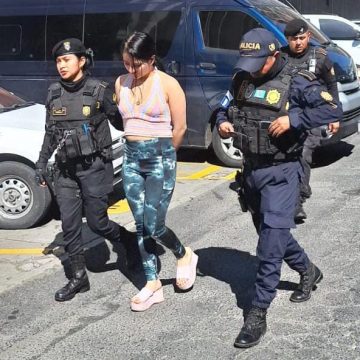 CAPTURAN A DOS MUJERES POR ROBO Y ESTAFA EN DISTINTOS OPERATIVOS EN GUATEMALA