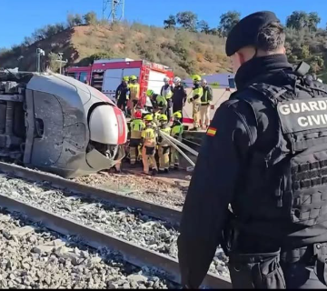 SUBE A 40 LA CIFRA DE FALLECIDOS TRAS CHOQUE DE TRENES DE ALTA VELOCIDAD EN ESPAÑA
