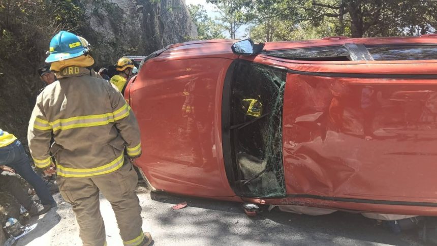 CUATRO PERSONAS RESULTARON LESIONADAS EN ACCIDENTE DE TRÁNSITO EN EL PITAL,CHALATENANGO