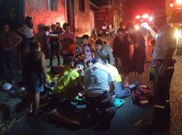 ADOLESCENTE RESULTA LESIONADA TRAS SER ATROPELLADA POR RASTRA EN SAN SALVADOR