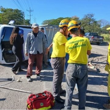PICK-UP VUELCA EN LA TRONCAL DEL NORTE Y DEJA CUATRO PERSONAS LESIONADAS