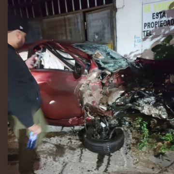 FUERTE ACCIDENTE EN CARRETERA SAN RAFAEL CEDROS–ILOBASCO DEJA VARIOS DAÑOS