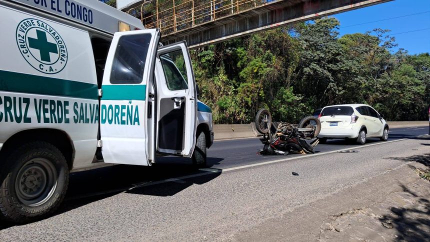 MOTOCICLISTA RESULTA LESIONADO TRAS ACCIDENTE EN LA CARRETERA PANAMERICANA, SANTA ANA