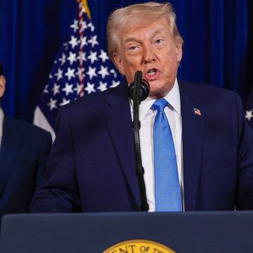 TRUMP AFIRMA QUE EE. UU. ASUMIRÁ CONTROL DE VENEZUELA HASTA UNA TRANSICIÓN “ORDENADA” Y NO DESCARTA NUEVAS ACCIONES