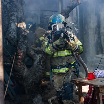 BOMBEROS CONTROLARON INCENDIO ESTRUCTURAL EN SAN MIGUEL