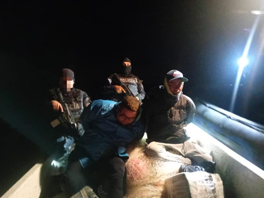 INCAUTAN 398 KILOS DE COCAÍNA VALORADOS EN MÁS DE $10 MILLONES FRENTE A PLAYA TOLUCA, LA LIBERTAD