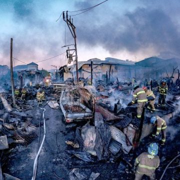 MUERE UN NIÑO Y DOS ADULTOS TRAS INCENDIO EN EL CENTRO HISTÓRICO DE SAN SALVADOR