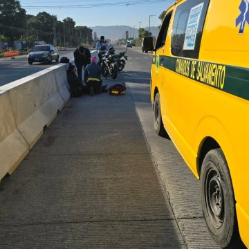 MUJER RESULTA LESIONADA EN ACCIDENTE DE TRÁNSITO EN CARRETERA SANTA ANA–SAN SALVADOR