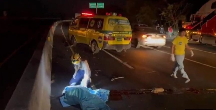 CONDUCTOR DE TRÁILER FALLECE TRAS SER ATROPELLADO EN CARRETERA DEL LITORAL