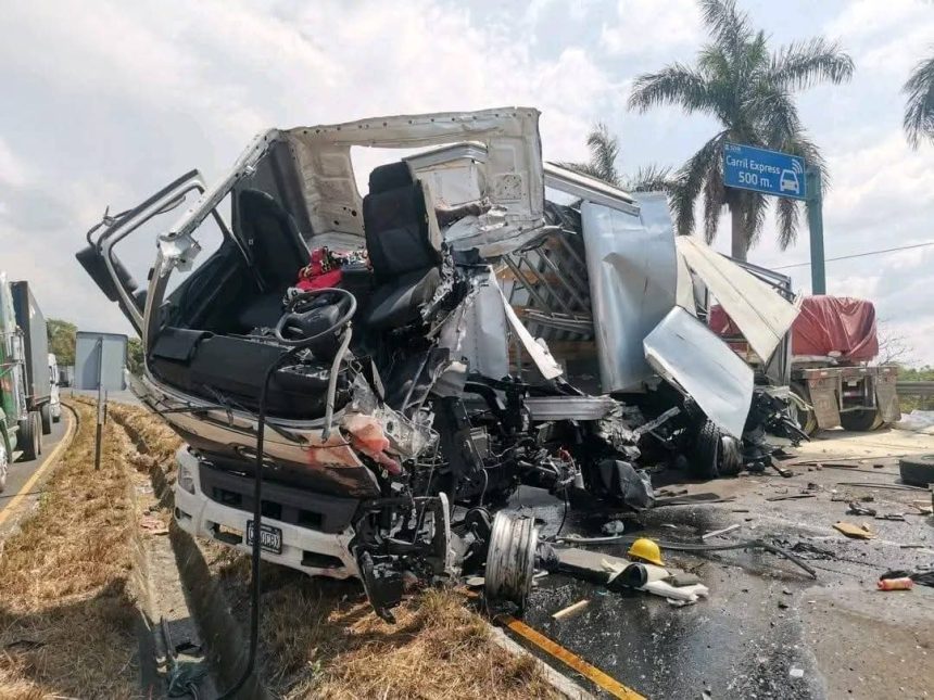 GUATEMALA; TRÁGICO ACCIDENTE EN AUTOPISTA PALÍN–ESCUINTLA DEJA TRES FALLECIDOS