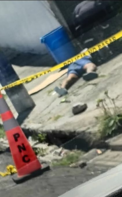 MUERTO 1 REPORTAN FALLECIMIENTO DE HOMBRE POR POSIBLE INFARTO EN SAN MARCOS