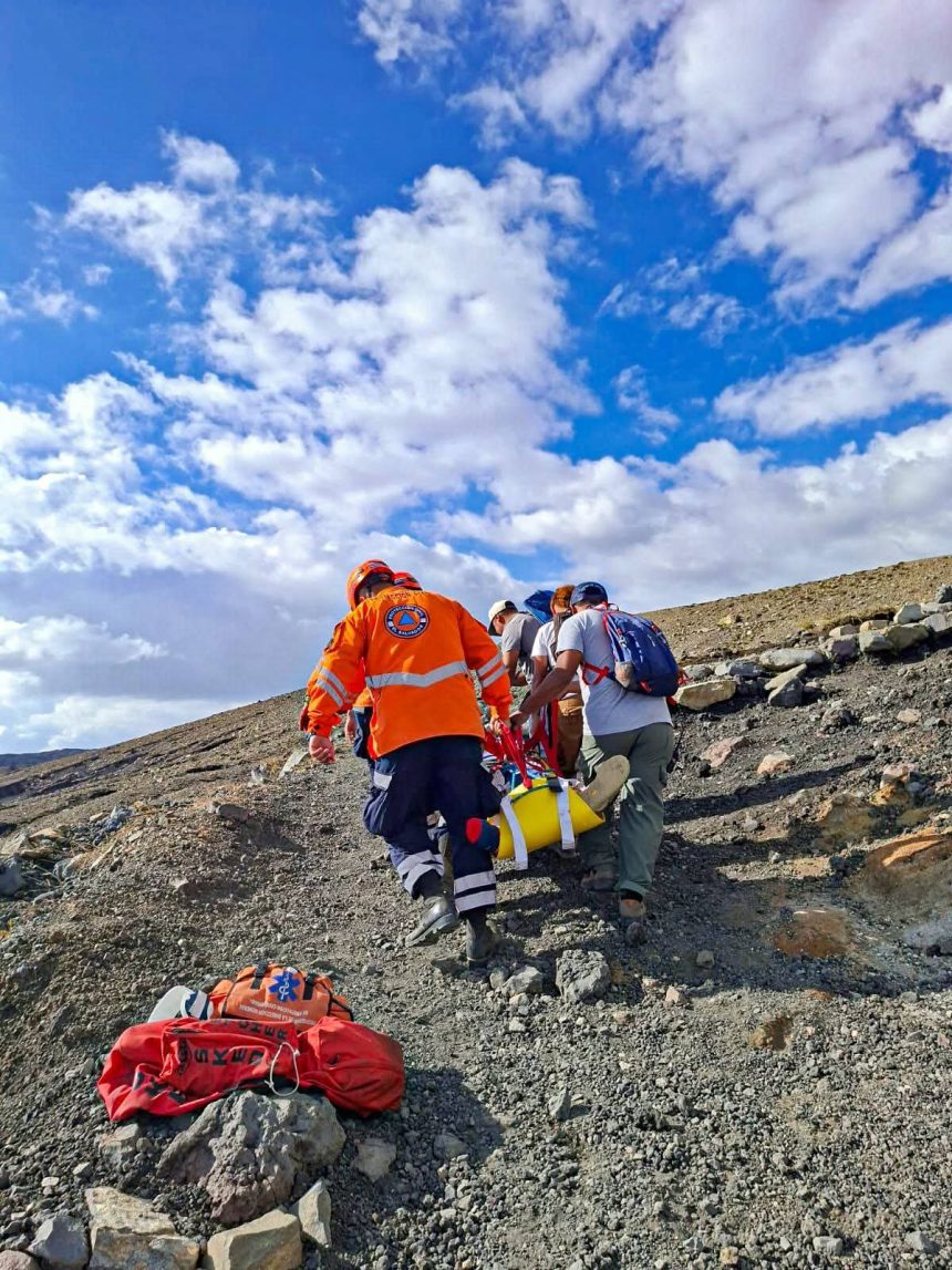 TURISTA ESTADOUNIDENSE FALLECE TRAS SUFRIR PARO CARDIORRESPIRATORIO EN EL VOLCÁN ILAMATEPEC
