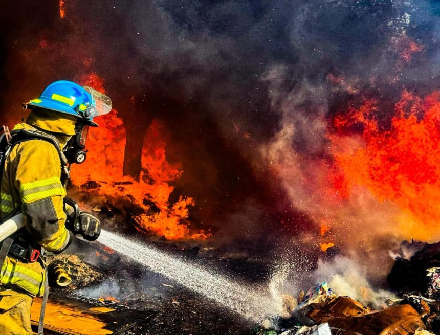 ALERTA AMARILLA POR INCENDIOS EN EL SALVADOR TRAS AUMENTO DE EMERGENCIAS EN 2026