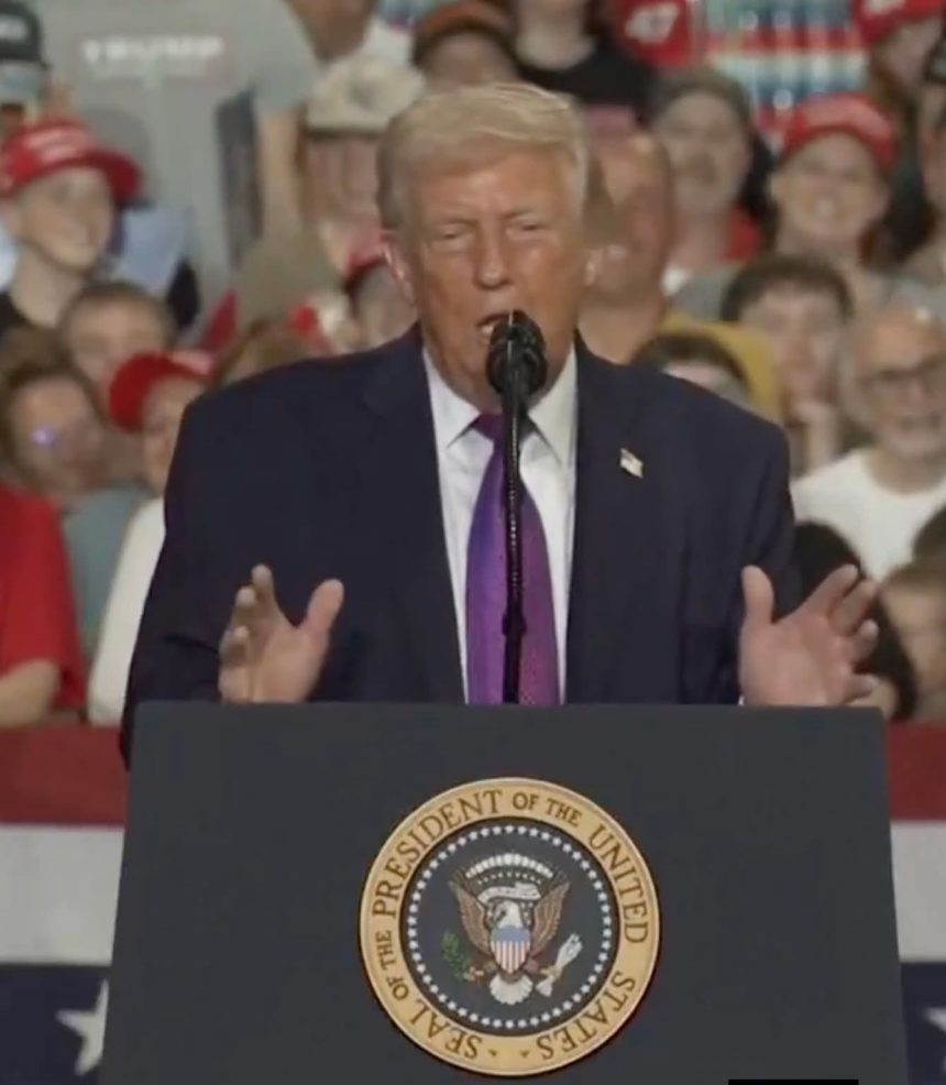 TRUMP ASEGURA QUE EE. UU. TIENE “MUNICIÓN ILIMITADA” PARA COMBATIR A IRÁN