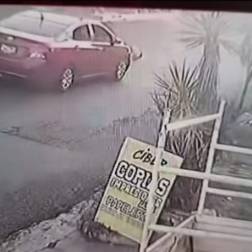 BUSCAN A CONDUCTOR QUE ATROPELLÓ A ADULTA MAYOR Y HUYÓ EN SAN SALVADOR