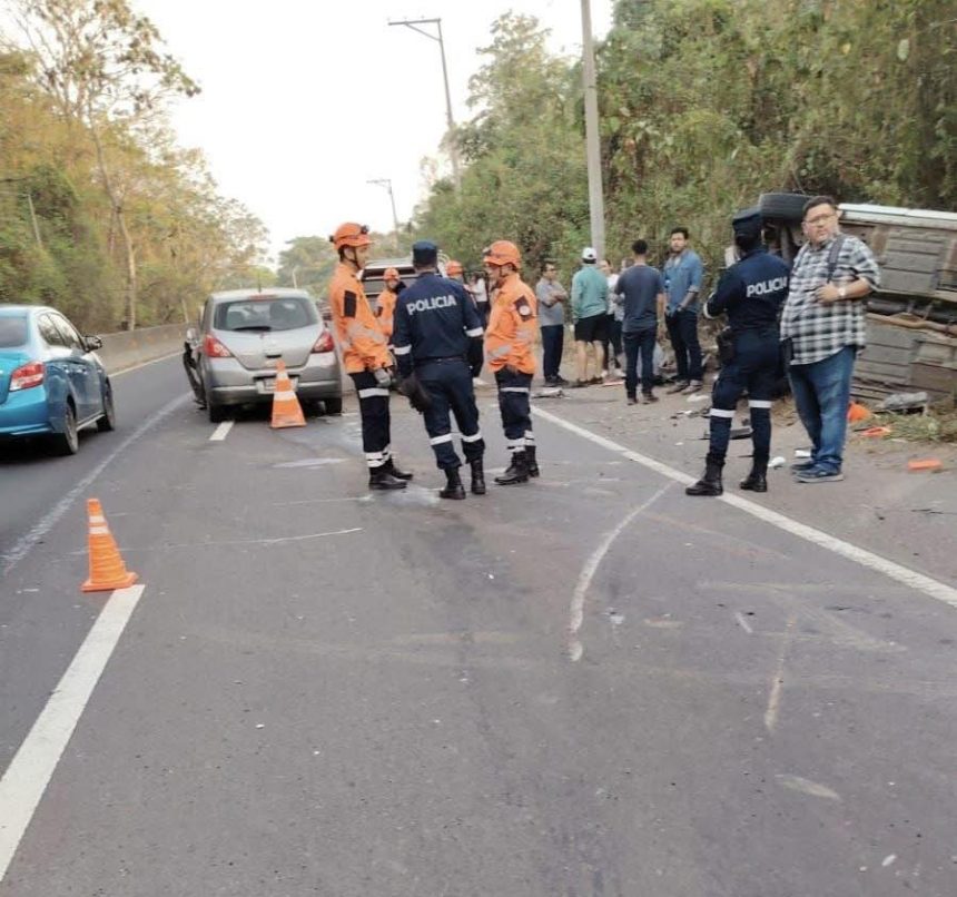 SANTA ANA; UN ACCIDENTE DE TRÁNSITO EN CARRETERA PANAMERICANA DEJÓ UN FALLECIDO Y TRES LESIONADOS