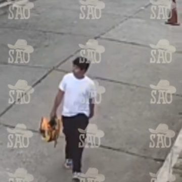 CAPTARON EN VIDEO EL HURTO DE UN CASCO EN CHALCHUAPA; SOSPECHOSO FUE INTERCEPTADO