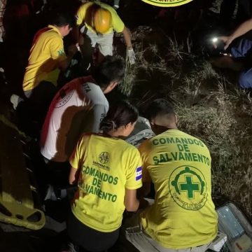 CUATRO PERSONAS LESIONADAS EN ACCIDENTE DE TRÁNSITO EN CARRETERA HACIA ILOBASCO