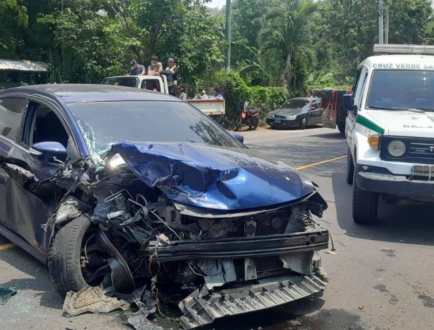 ACCIDENTE DE TRÁNSITO DEJÓ CUATRO LESIONADOS EN EL PALMARCITO, LA LIBERTAD