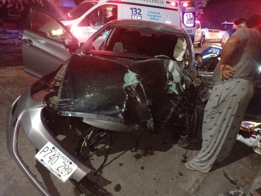 IMPACTANTE CHOQUE CONTRA RASTRA EN SAN MIGUEL QUEDA CAPTADO EN VIDEO