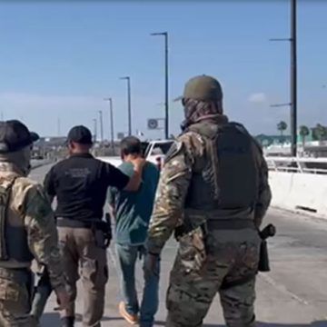 HOUSTON APRUEBA MAYOR COLABORACIÓN ENTRE POLICÍA LOCAL Y AUTORIDADES MIGRATORIAS