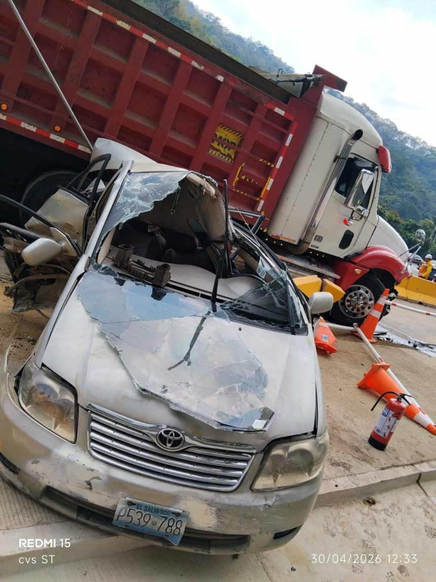 MÚLTIPLE ACCIDENTE EN LOS CHORROS INVOLUCRA SIETE VEHÍCULOS