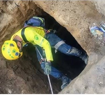 RESCATARON A UNA MUJER QUE CAYÓ EN POZO EN NAHUIZALCO, SONSONATE