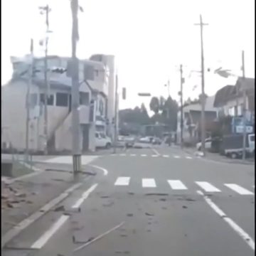 TERREMOTO DE MAGNITUD 7.5 ACTIVA ALERTA DE TSUNAMI EN JAPÓN