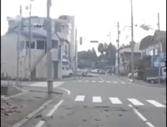 TERREMOTO DE MAGNITUD 7.5 ACTIVA ALERTA DE TSUNAMI EN JAPÓN