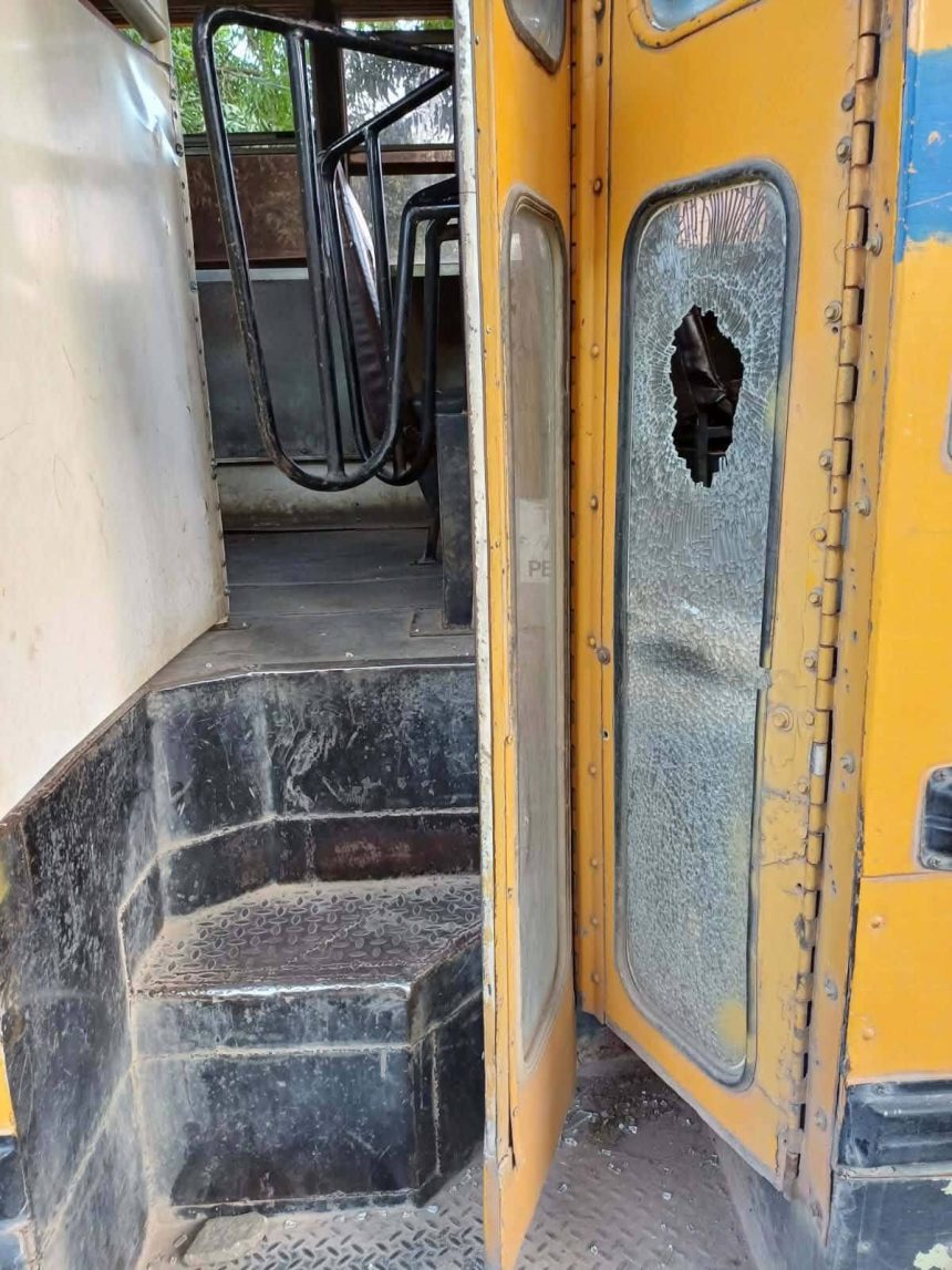 13 REPORTAN HOMBRE QUE LANZA PIEDRAS A UNIDADES DEL TRANSPORTE EN SANTA ANA