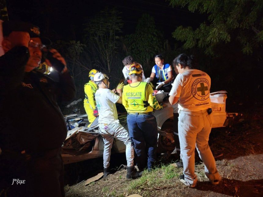 VIVO DE MILAGRO!!! HOMBRE RESULTA LESIONADO TRAS ACCIDENTE EN CARRETERA PANAMERICANA EN SANTA ANA