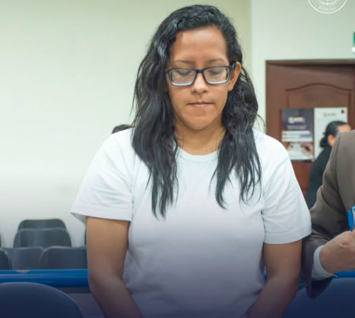 FALSA DRA CONDENAN A MUJER QUE EJERCÍA ILEGALMENTE COMO DOCTORA EN SAN SALVADOR