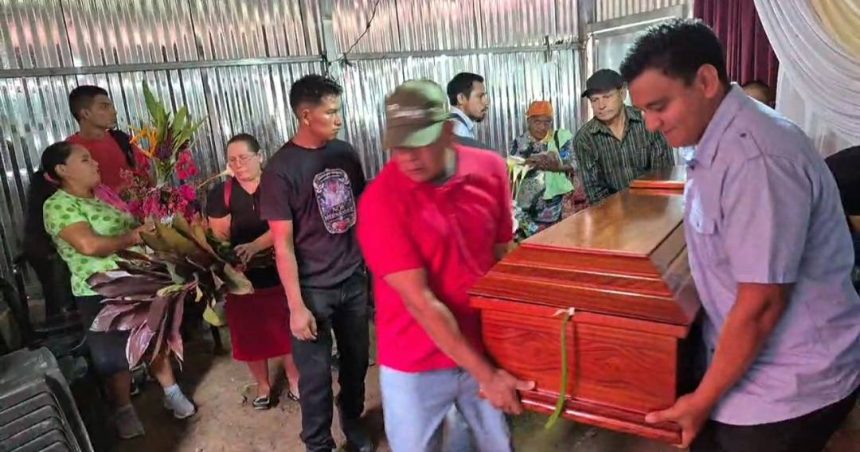 DAN EL ÚLTIMO ADIÓS A JOVEN FALLECIDO EN TRAGEDIA DE EL CHORRERÓN DE SAN FERNANDO, MORAZÁN