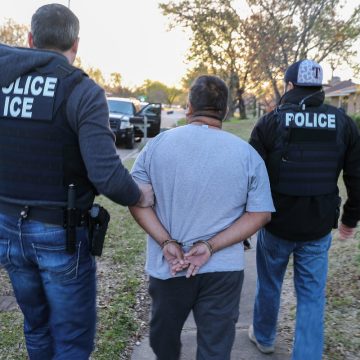 demanda VENEZOLANOS DEMANDAN A EEUU POR OPERATIVO POLICIAL EN CHICAGO
