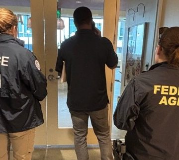 PROHÍBEN ARRESTOS DE ICE EN CORTES DE INMIGRACIÓN DE NUEVA YORK
