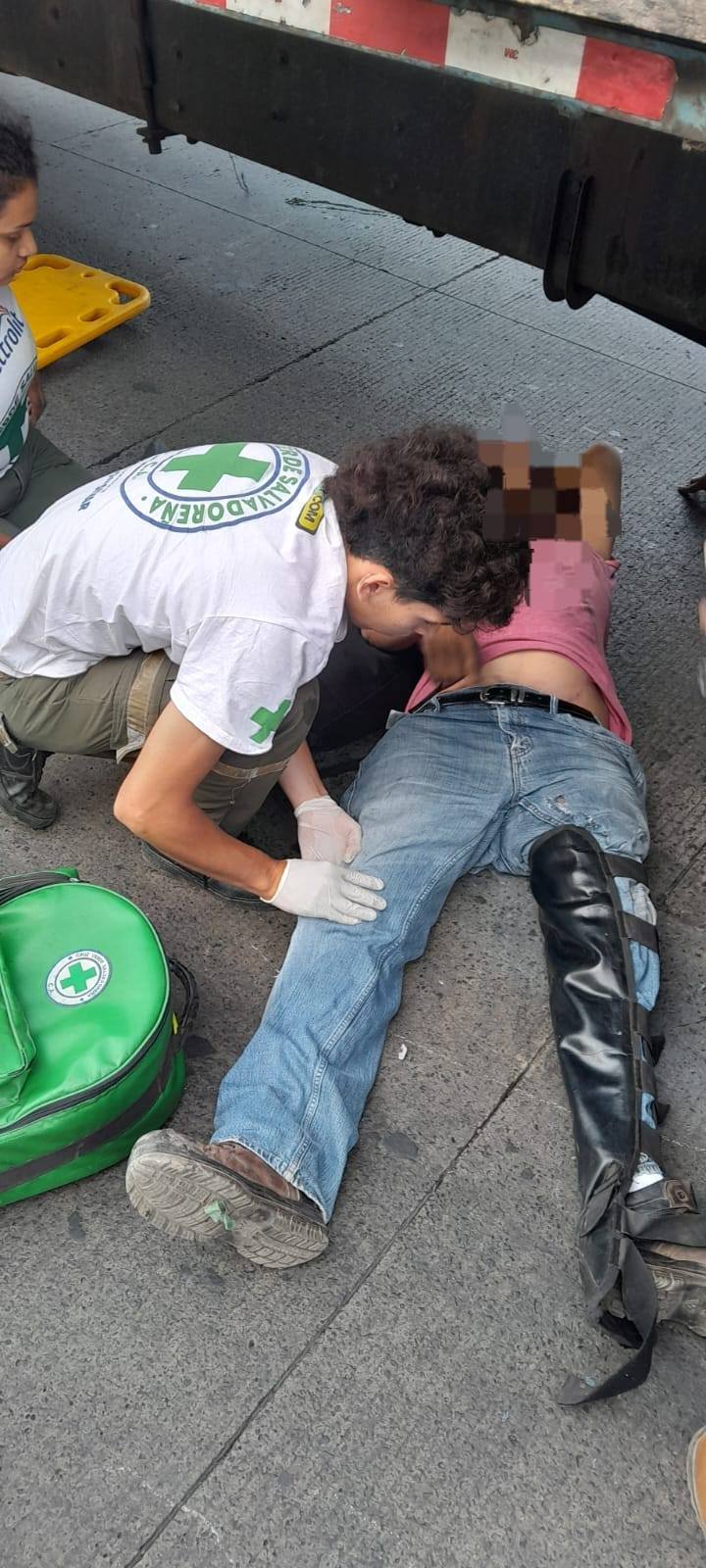 los chorros 1 MOTOCICLISTA RESULTA LESIONADO EN ACCIDENTE DE TRÁNSITO EN LOS CHORROS