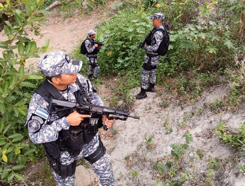 polis 1 ENCUESTA CID GALLUP REFLEJA 98 % DE RESPALDO A LA GESTIÓN DE SEGURIDAD DEL GOBIERNO