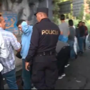 RETENES DE SEGURIDAD EN ACCESOS A SAN SALVADOR GENERAN REACCIONES EN EL MARCO DEL 1 DE MAYO