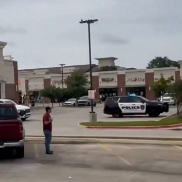 TIROTEO EN CENTRO COMERCIAL DE TEXAS DEJA MUERTOS Y HERIDOS