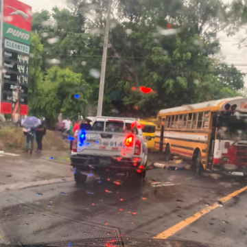 ues 1 JOVEN ESTUDIANTE MUERE TRAS SER ATROPELLADA FRENTE A LA UNIVERSIDAD DE EL SALVADOR