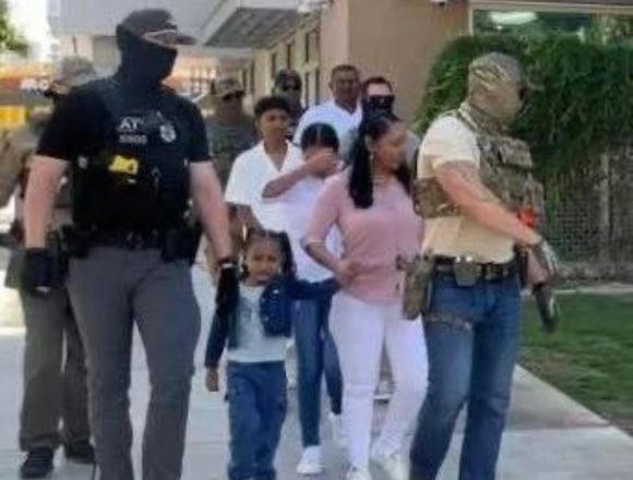 CORTES JUEZ FEDERAL PROHÍBE A ICE REALIZAR ARRESTOS EN TRIBUNALES DE INMIGRACIÓN EN TODO ESTADOS UNIDOS