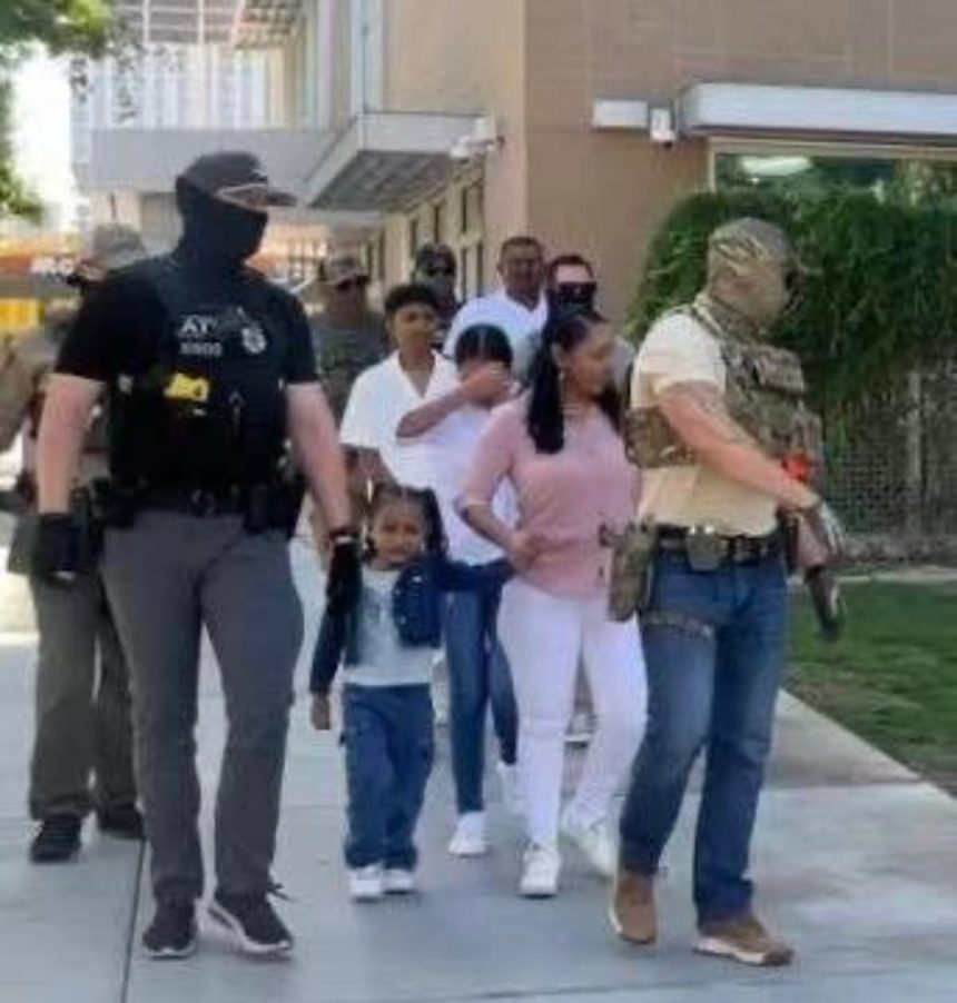 CORTES JUEZ FEDERAL PROHÍBE A ICE REALIZAR ARRESTOS EN TRIBUNALES DE INMIGRACIÓN EN TODO ESTADOS UNIDOS