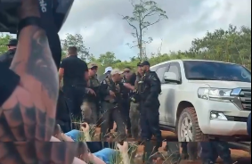 COSTA 23 EVACÚAN A LA PRESIDENTA DE COSTA RICA TRAS ESCUCHARSE UNA EXPLOSIÓN DURANTE RECORRIDO EN CRUCITAS