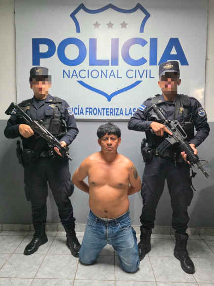 MARERO 1 CAPTURAN EN MÉXICO Y TRASLADAN A EL SALVADOR A PRESUNTO CORREDOR DE LA MS-13 REQUERIDO POR MÚLTIPLES DELITOS