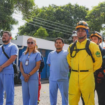 RESCATISTAS Y PERSONAL MEDICO LISTO PARA VIAJAR A VENEZUELA PARA APOYAR LAS LABORES DE APOYO