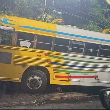 bus 1 PERSONA RESULTA LESIONADA TRAS SER ATROPELLADA POR AUTOBÚS DE LA RUTA 37 EN SANTO TOMÁS