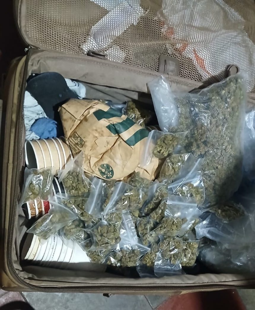 colon 2 FGR Y PNC DESARTICULAN PRESUNTA RED DE DISTRIBUCIÓN DE DROGAS EN LA LIBERTAD