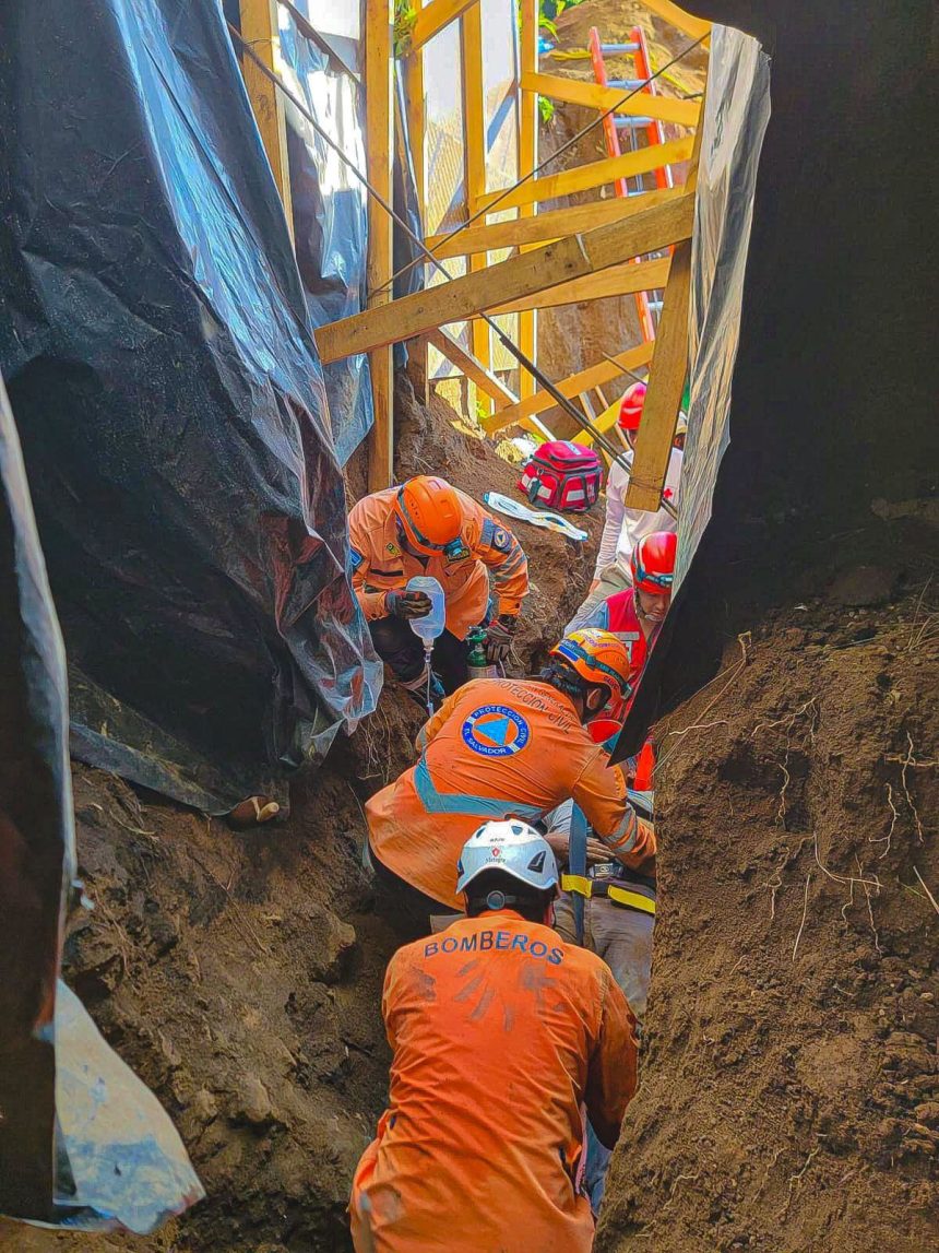 derrumbe 1 UN TRABAJADOR FALLECE Y OTRO RESULTA LESIONADO TRAS DERRUMBE EN UNA CONSTRUCCIÓN EN SANTA ANA