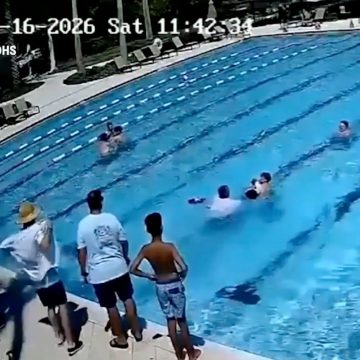 ice 2 AGENTE DE ICE SALVA LA VIDA DE UN NIÑO DE SEIS AÑOS TRAS RESCATARLO DE UNA PISCINA EN FLORIDA
