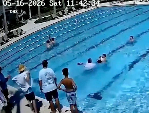 AGENTE DE ICE SALVA LA VIDA DE UN NIÑO DE SEIS AÑOS TRAS RESCATARLO DE UNA PISCINA EN FLORIDA